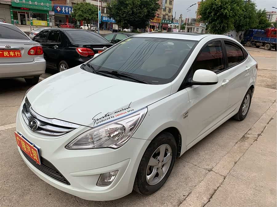 瑞纳2011款 两厢 1.4l 手动豪华型gls