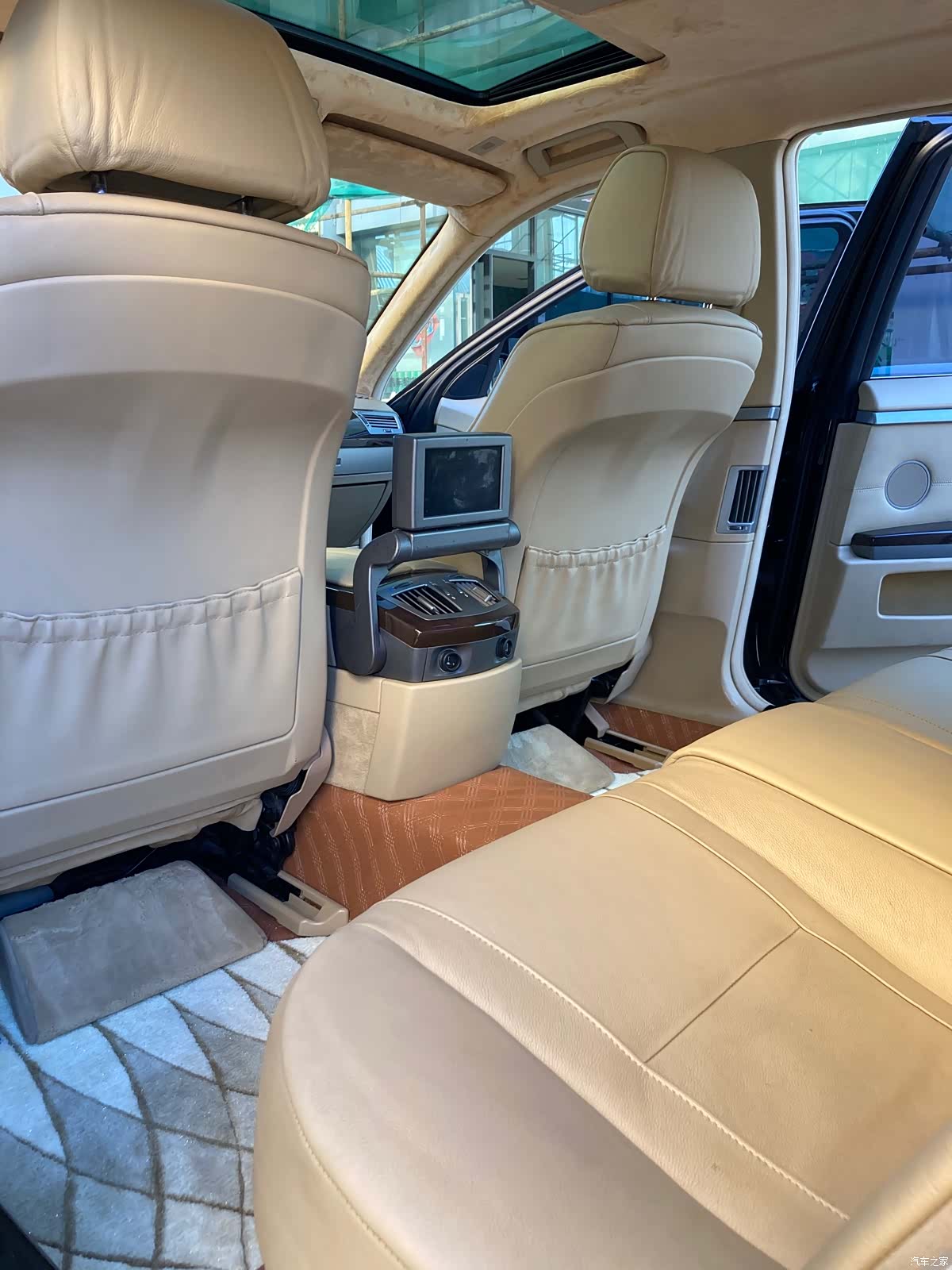BMW 7 Series, 2009 15