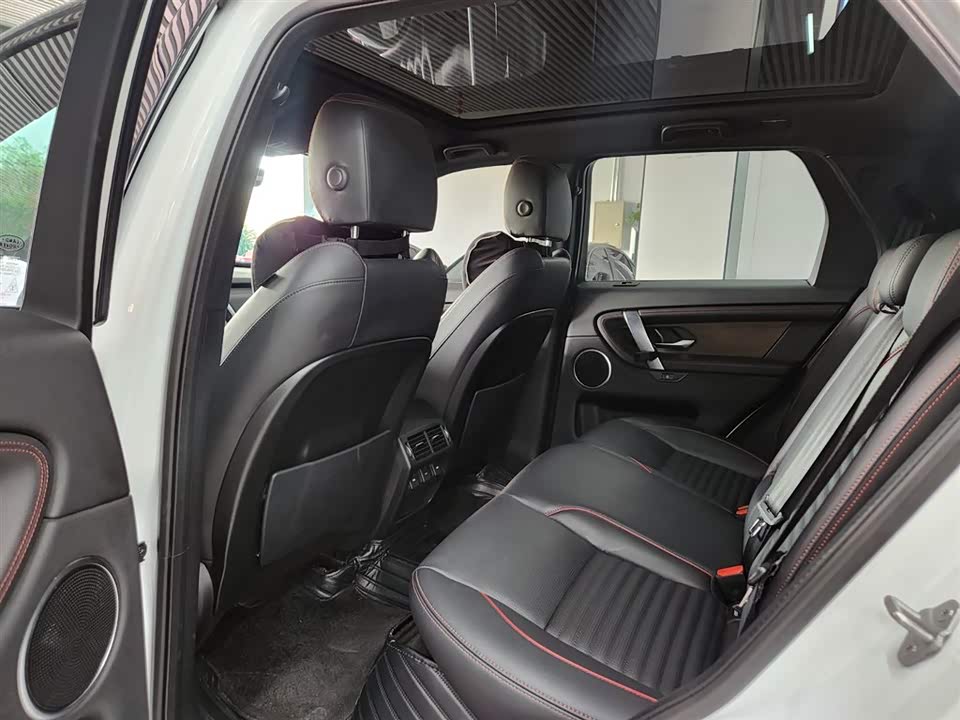 Land Rover Discover sports