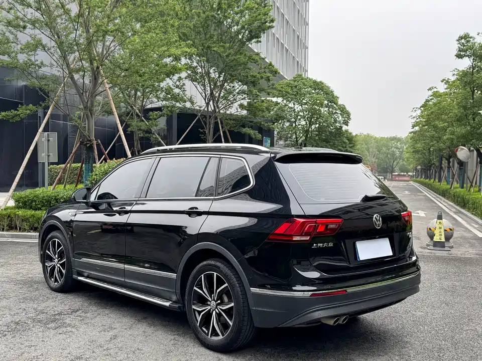 Volkswagen Tiguan L
