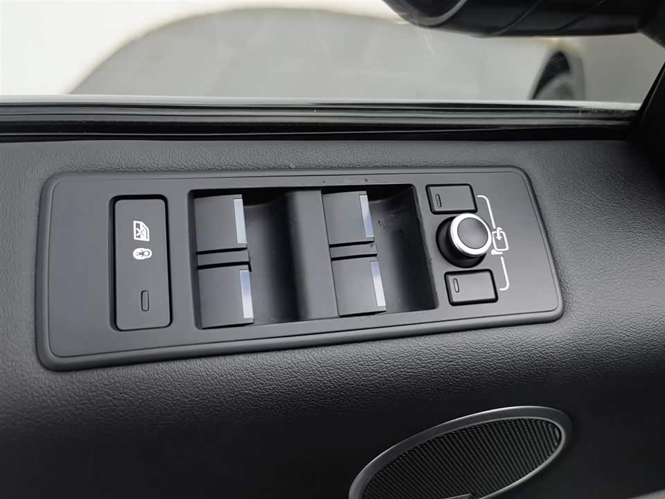 Land Rover Range Rover Sport Land Rover Range Rover Sport