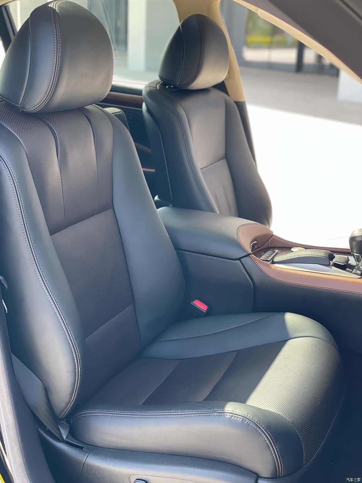 Lexus LS, 2014 23
