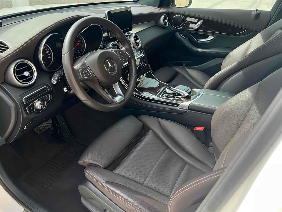 Mercedes-Benz GLC Mercedes-Benz GLC