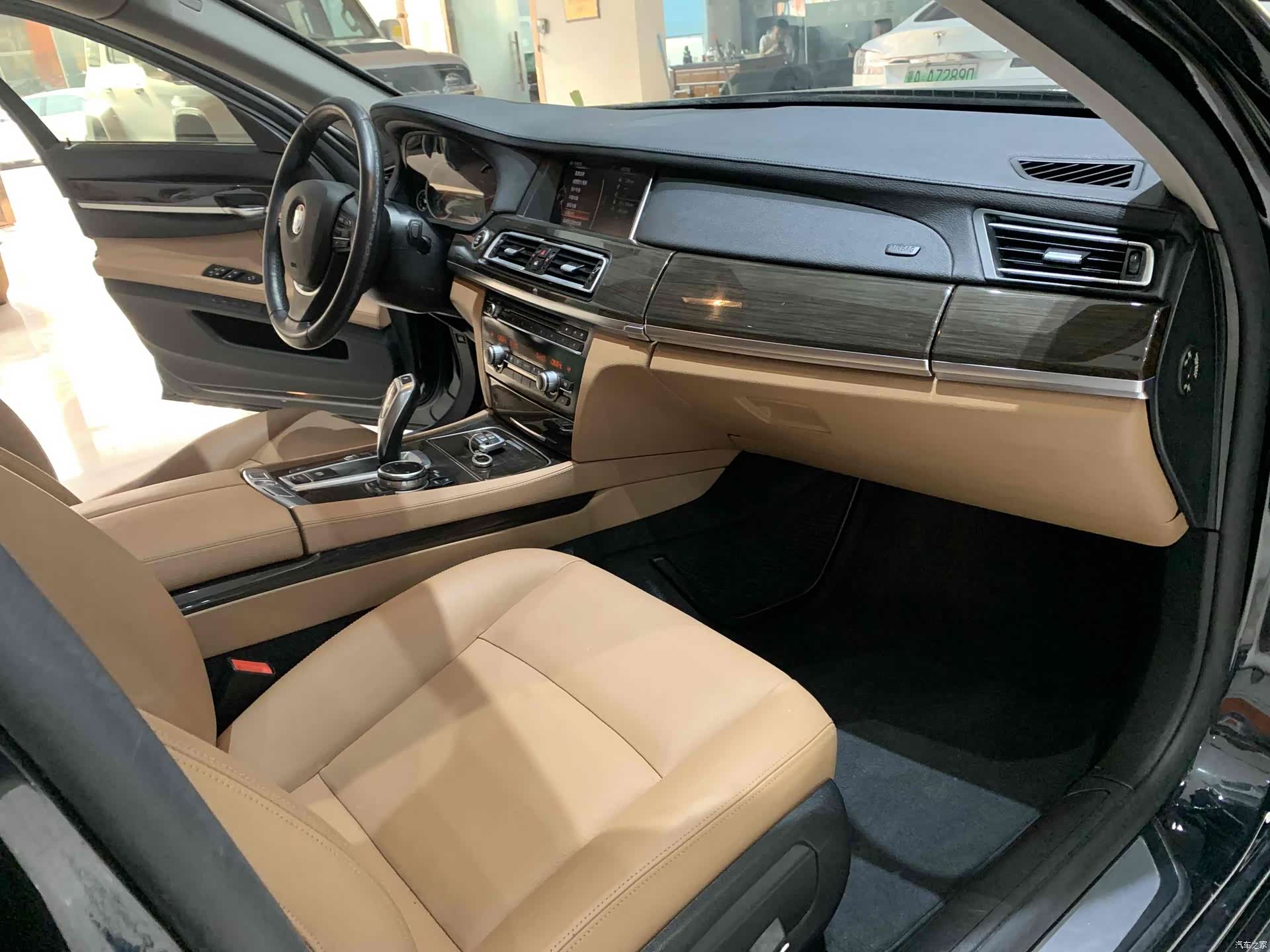 BMW 7 Series, 2014 13