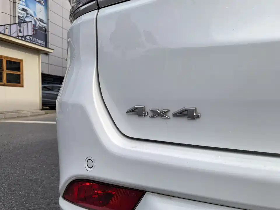 Jeep Grand Commander