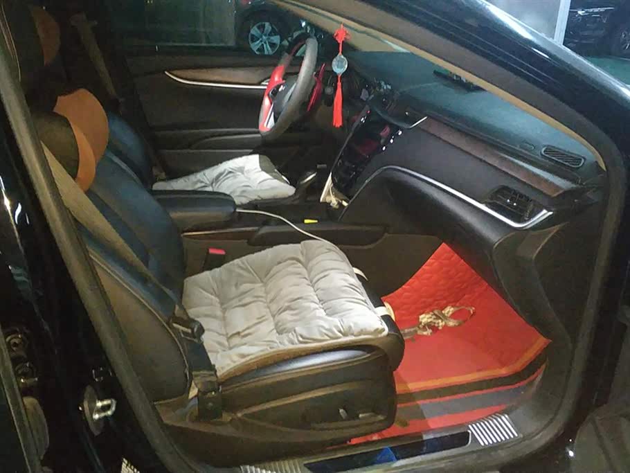 Cadillac XTS Cadillac XTS