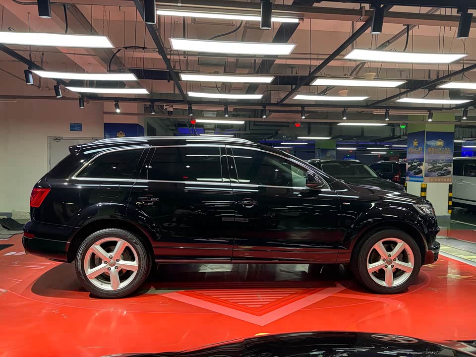 Audi Q7 Audi Q7