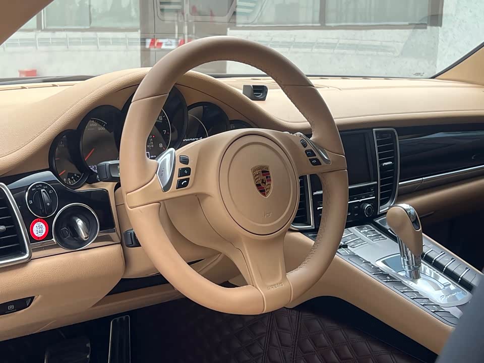 Porsche Panamera Porsche Panamera