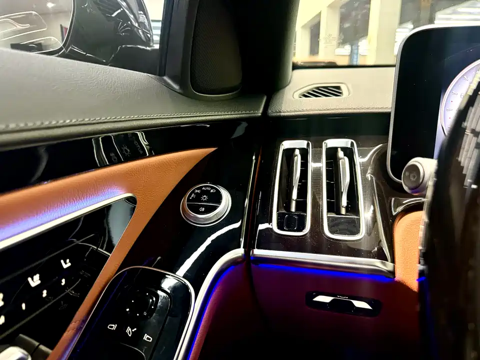 Mercedes-Benz Maybach S-class