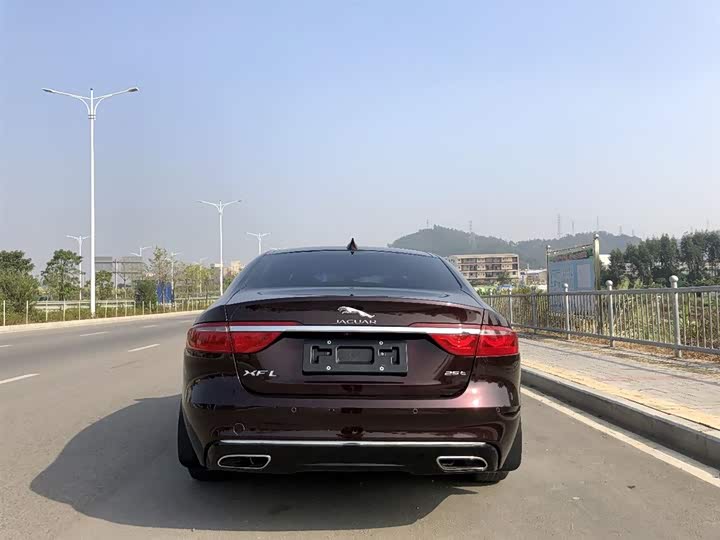 【江门】捷豹xfl 2017款 xfl 2.0t 240ps 豪华版_24.80万_二手车之家