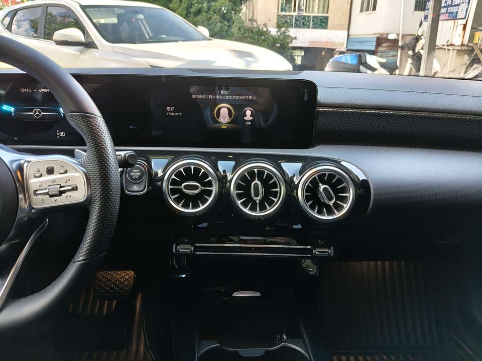 Mercedes-Benz Class A Mercedes-Benz Class A