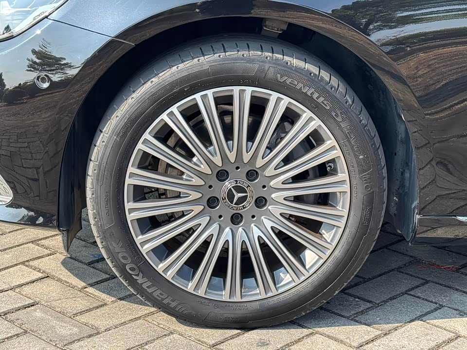 Mercedes-Benz E-class Mercedes-Benz E-class
