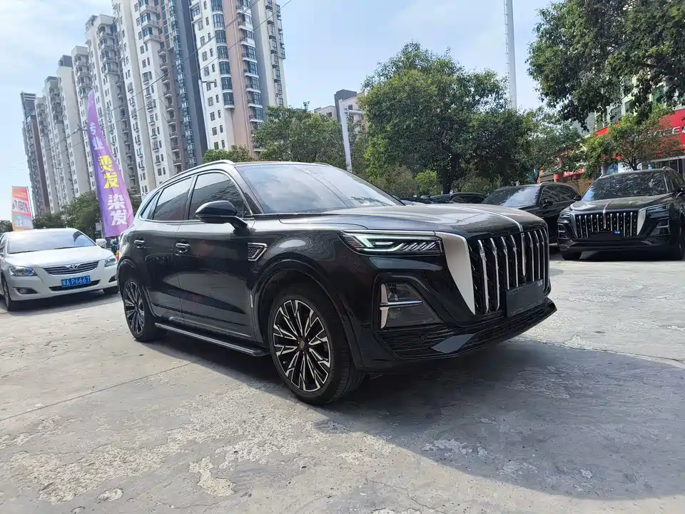 Hongqi HS5