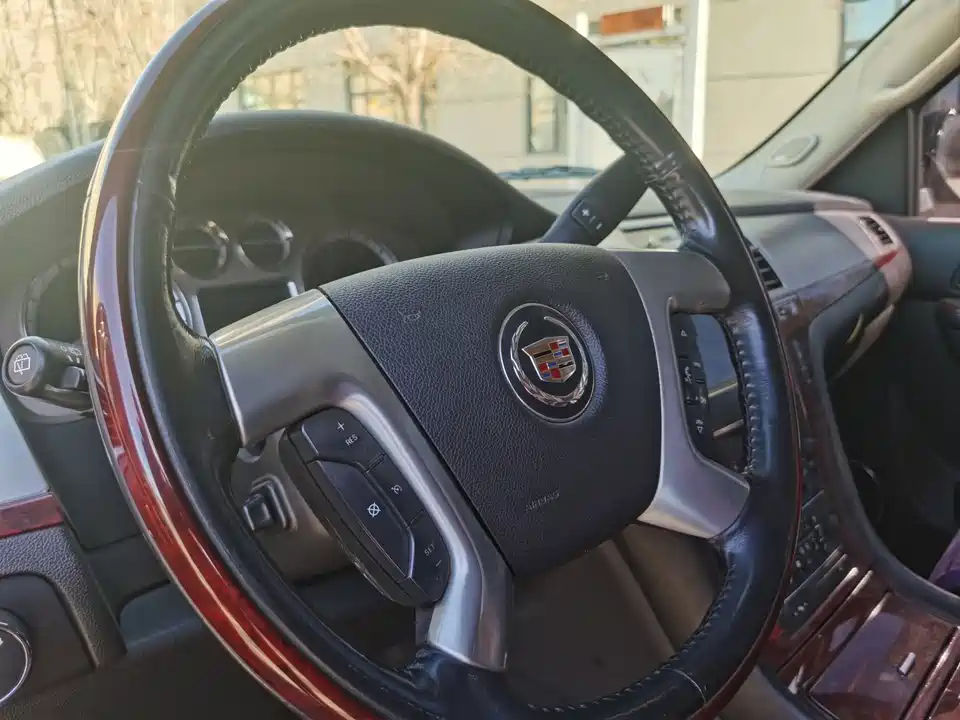 Cadillac Escalade ESCALADE