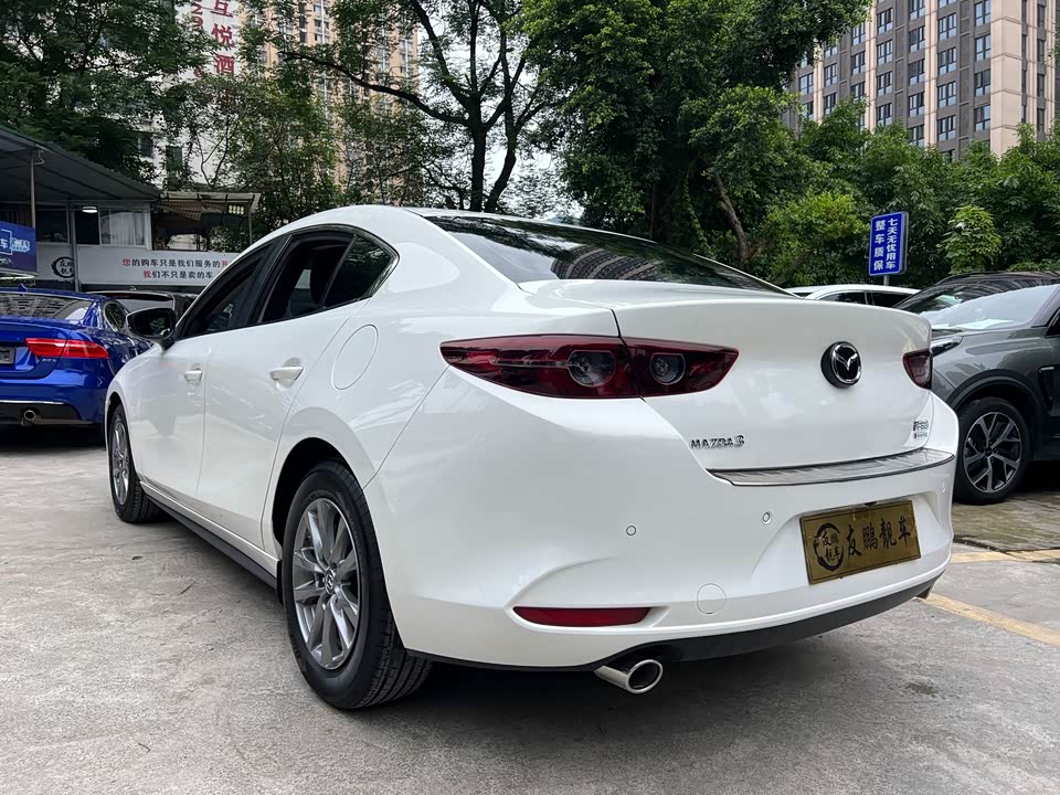 Mazda 3 Angkesaila