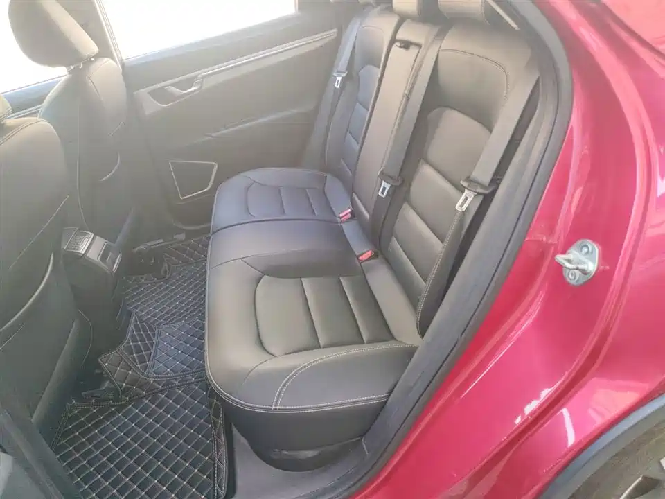 Geely Emgrand GS