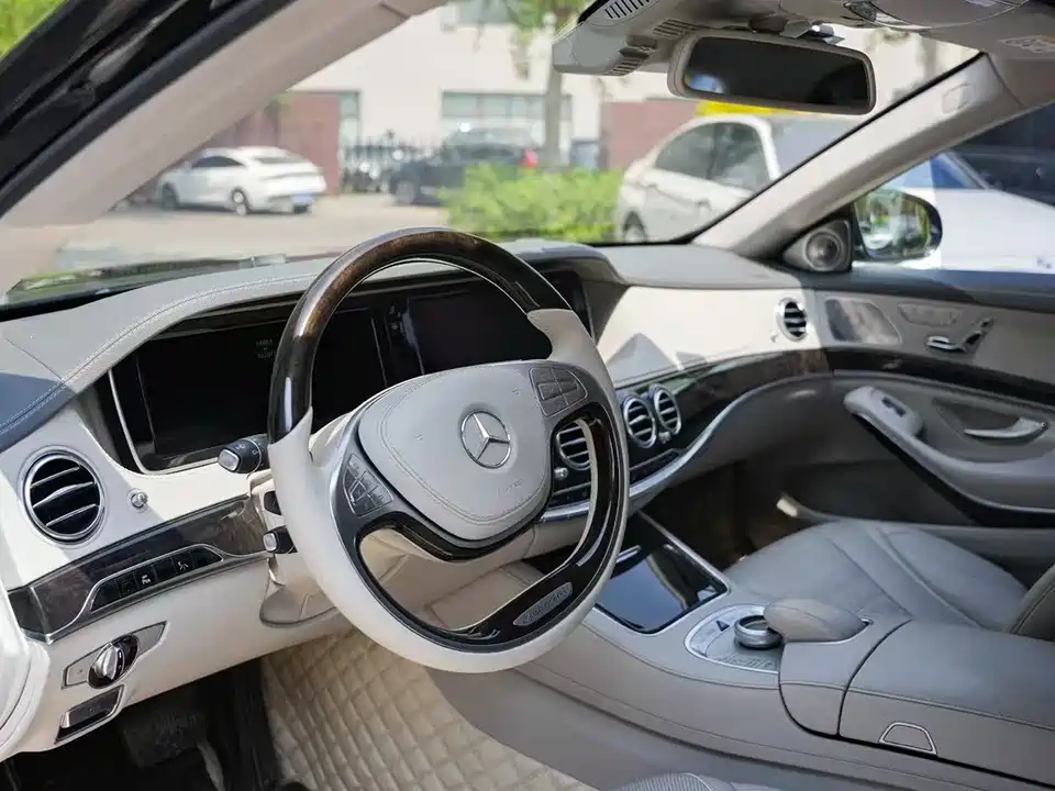 Mercedes-Benz S-class Mercedes-Benz S-class