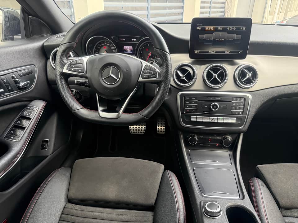 Mercedes-Benz CLA