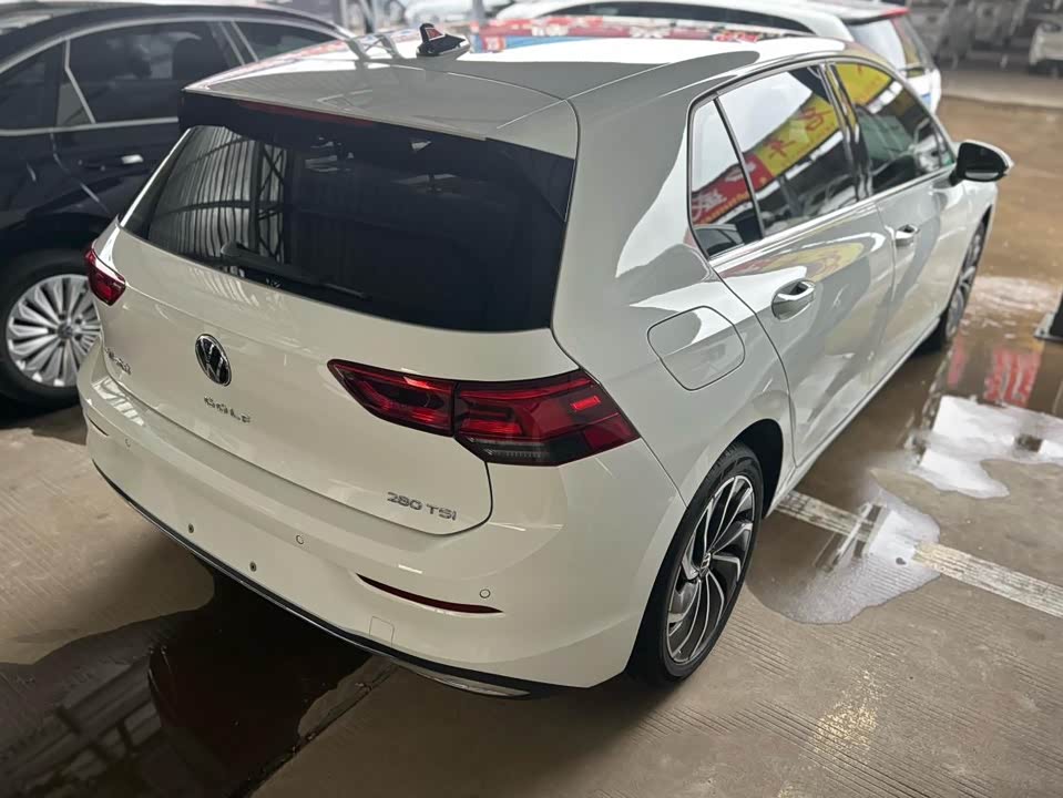 Volkswagen golf