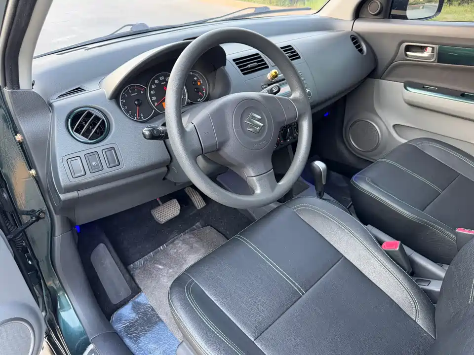Suzuki Swift Suzuki Swift