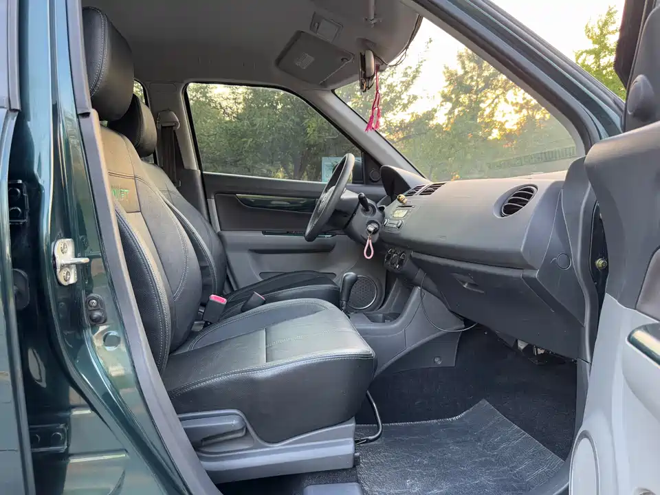 Suzuki Swift Suzuki Swift