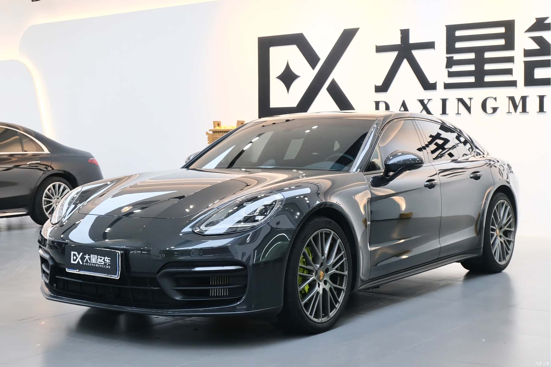 Porsche Panamera, 2023 10