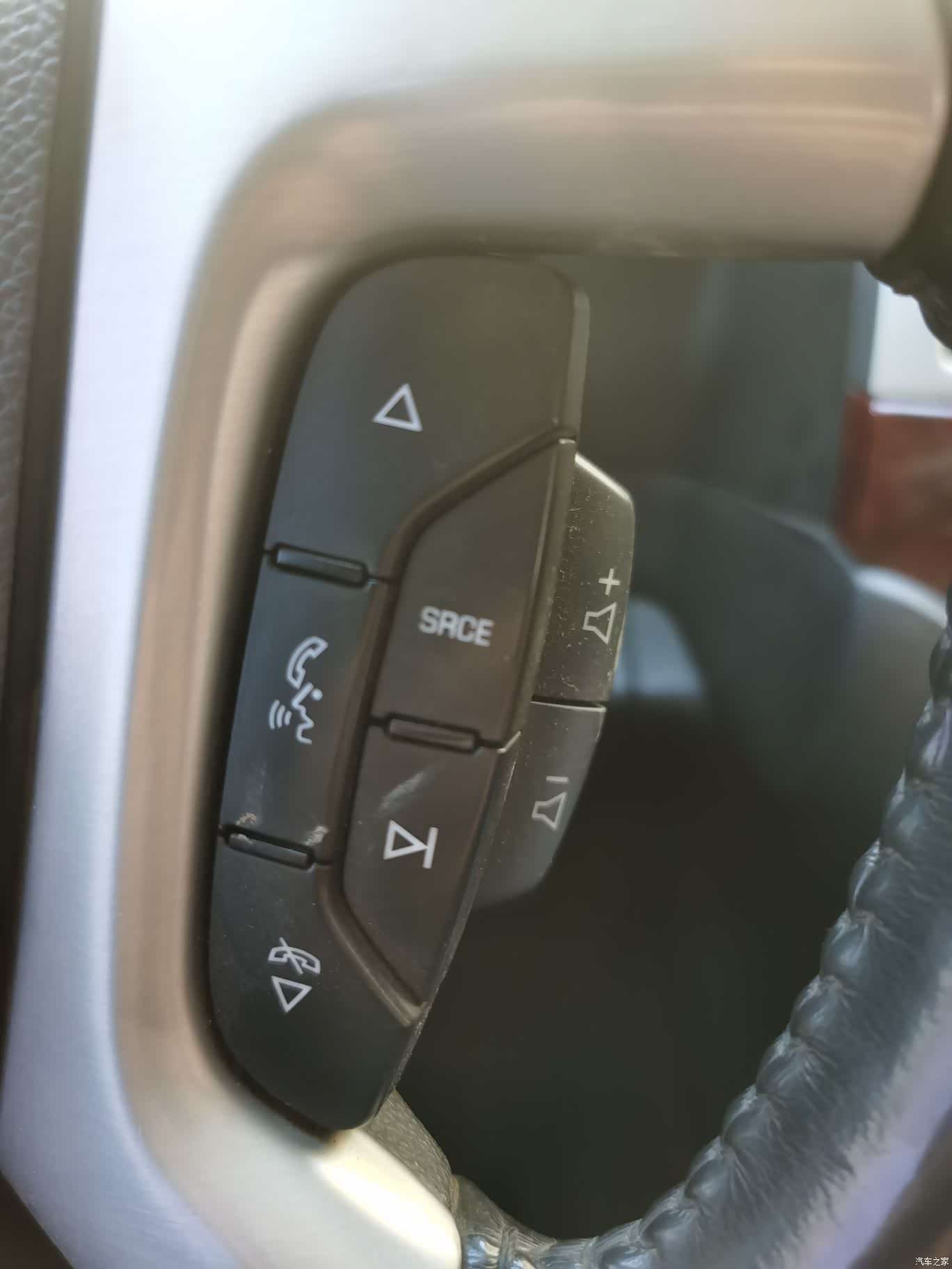 Cadillac Escalade, 2011 11