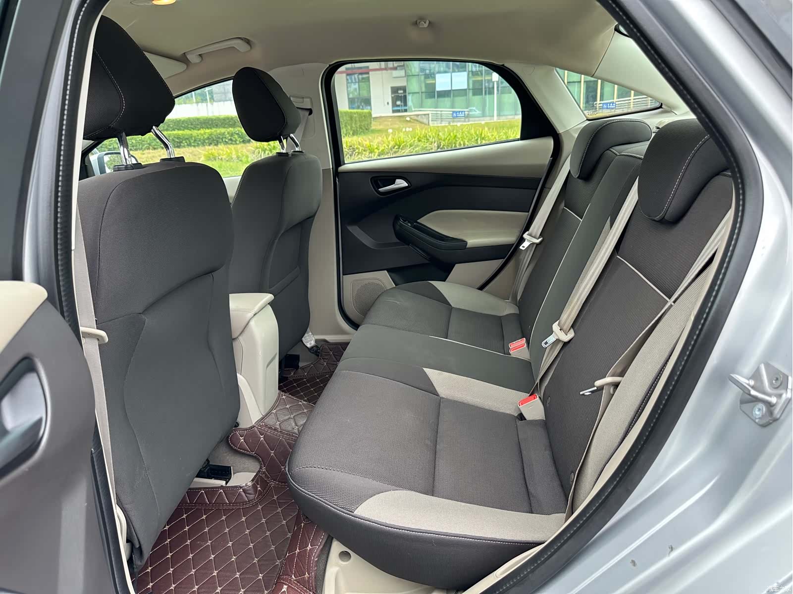 Ford Focus, 2012 15