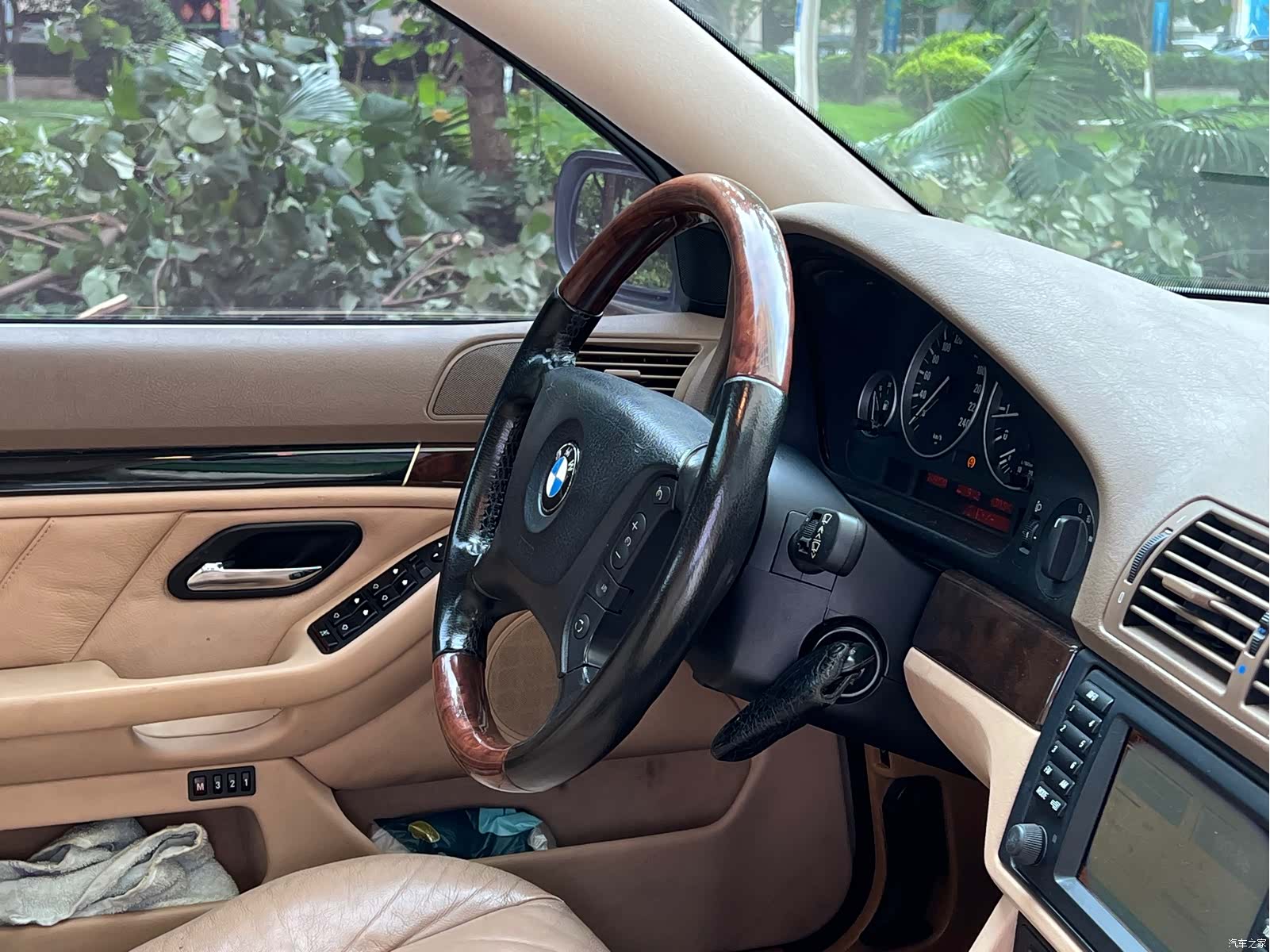 BMW 5 Series, 2003 11