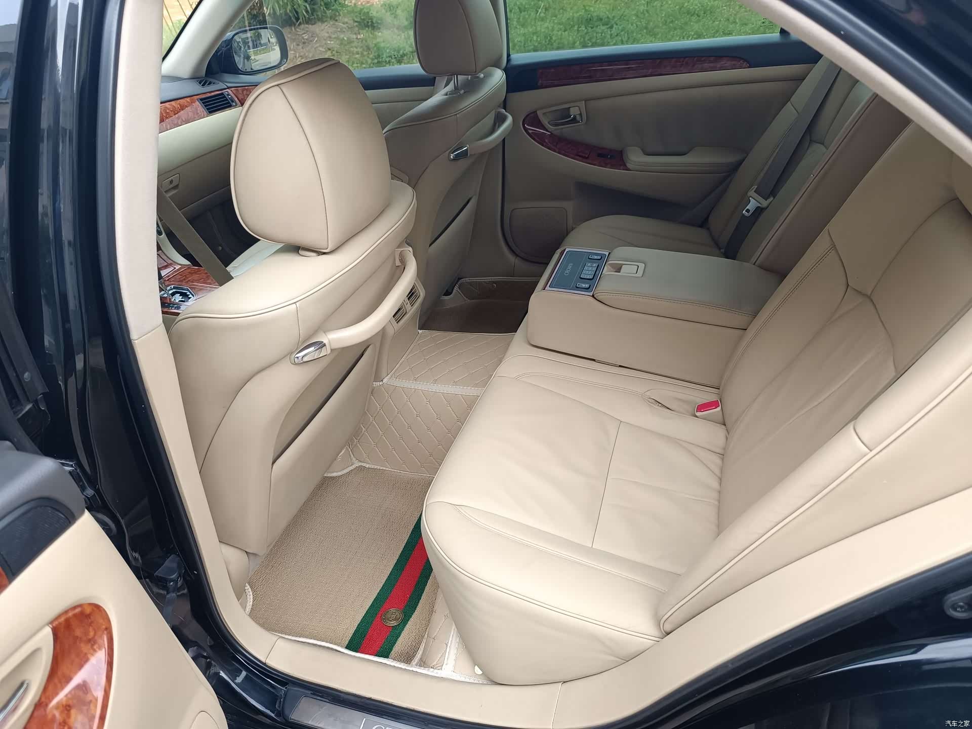 Toyota Crown, 2006 10