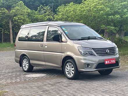 菱智 2017款 m5 1.6l 豪华型