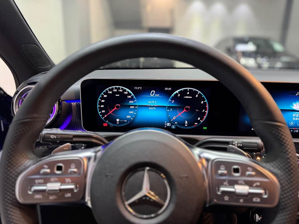 Mercedes-Benz Class A Mercedes-Benz Class A