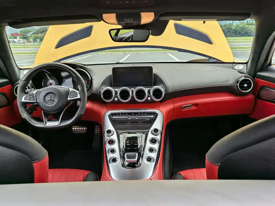 Mercedes-Benz AMG GT Mercedes-Benz AMG GT