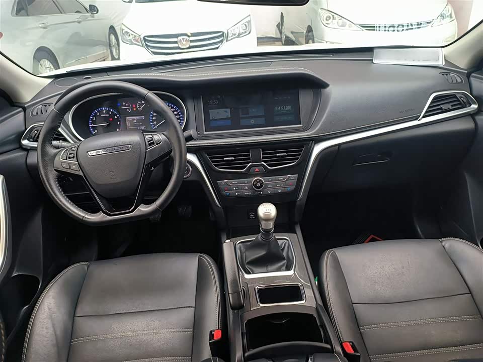 Venucia T90