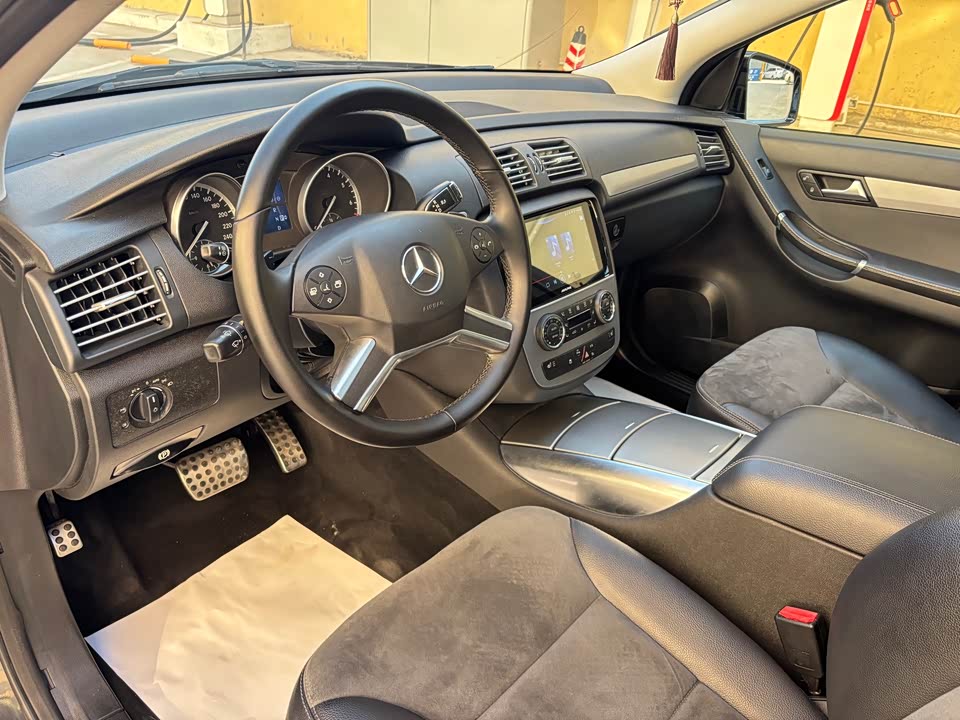 Mercedes-Benz R-class Mercedes-Benz R-class