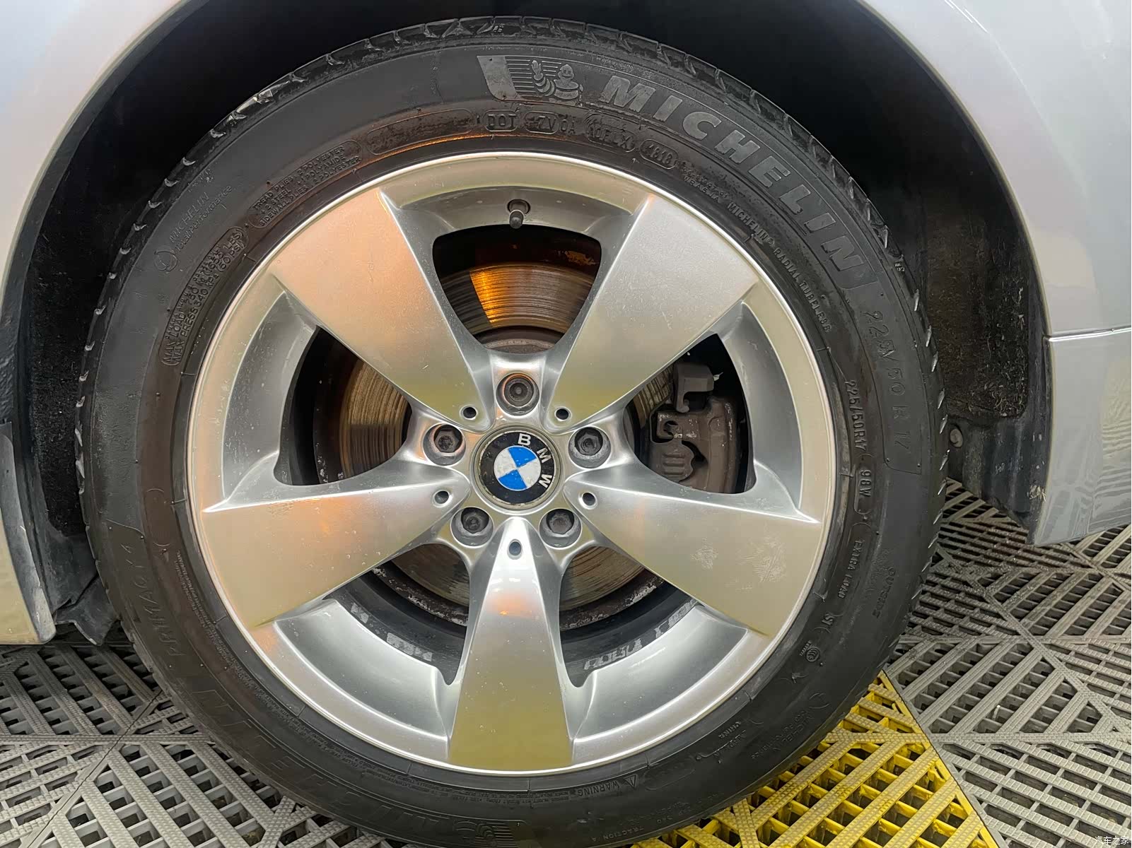 BMW 5 Series, 2006 26