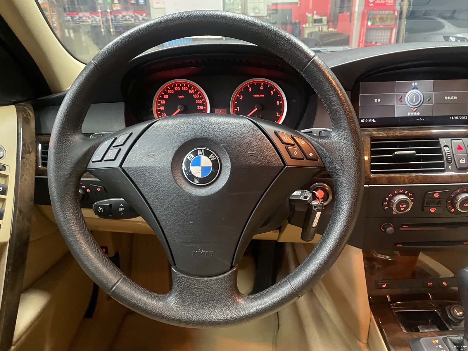 BMW 5 Series, 2006 11
