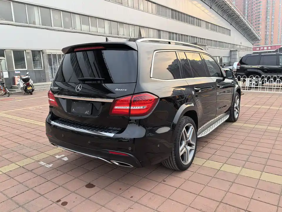 Mercedes-Benz GLS Mercedes-Benz GLS