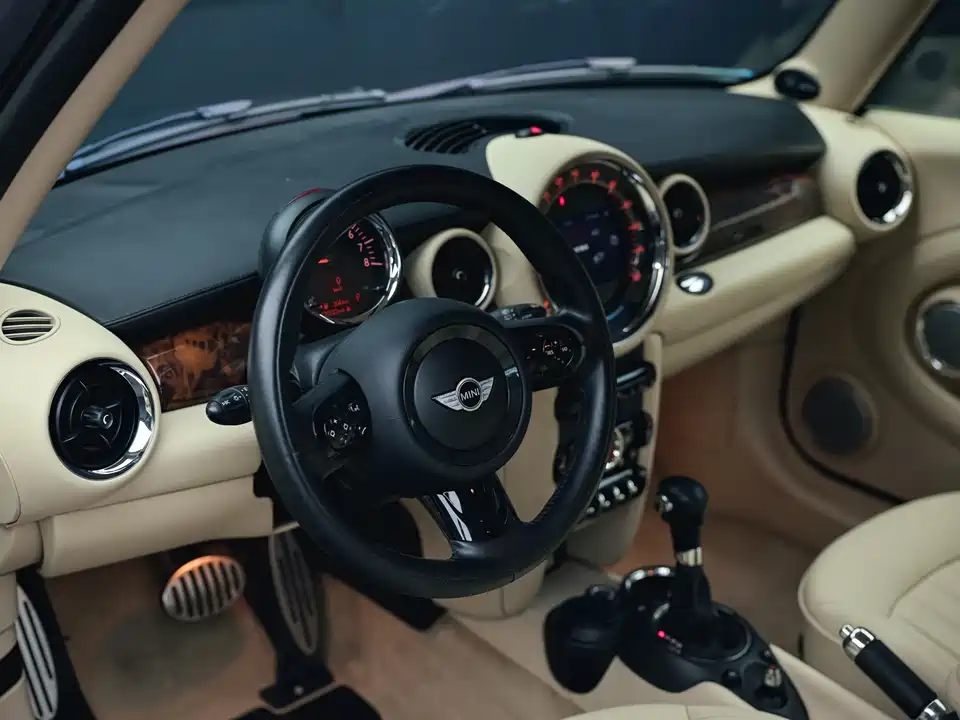 MINI MINI