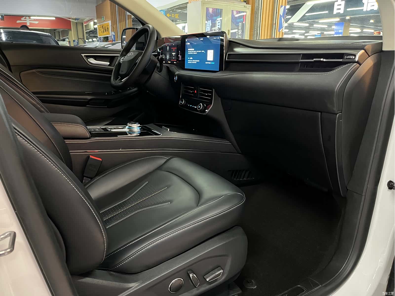 Ford Edge, 2022 14