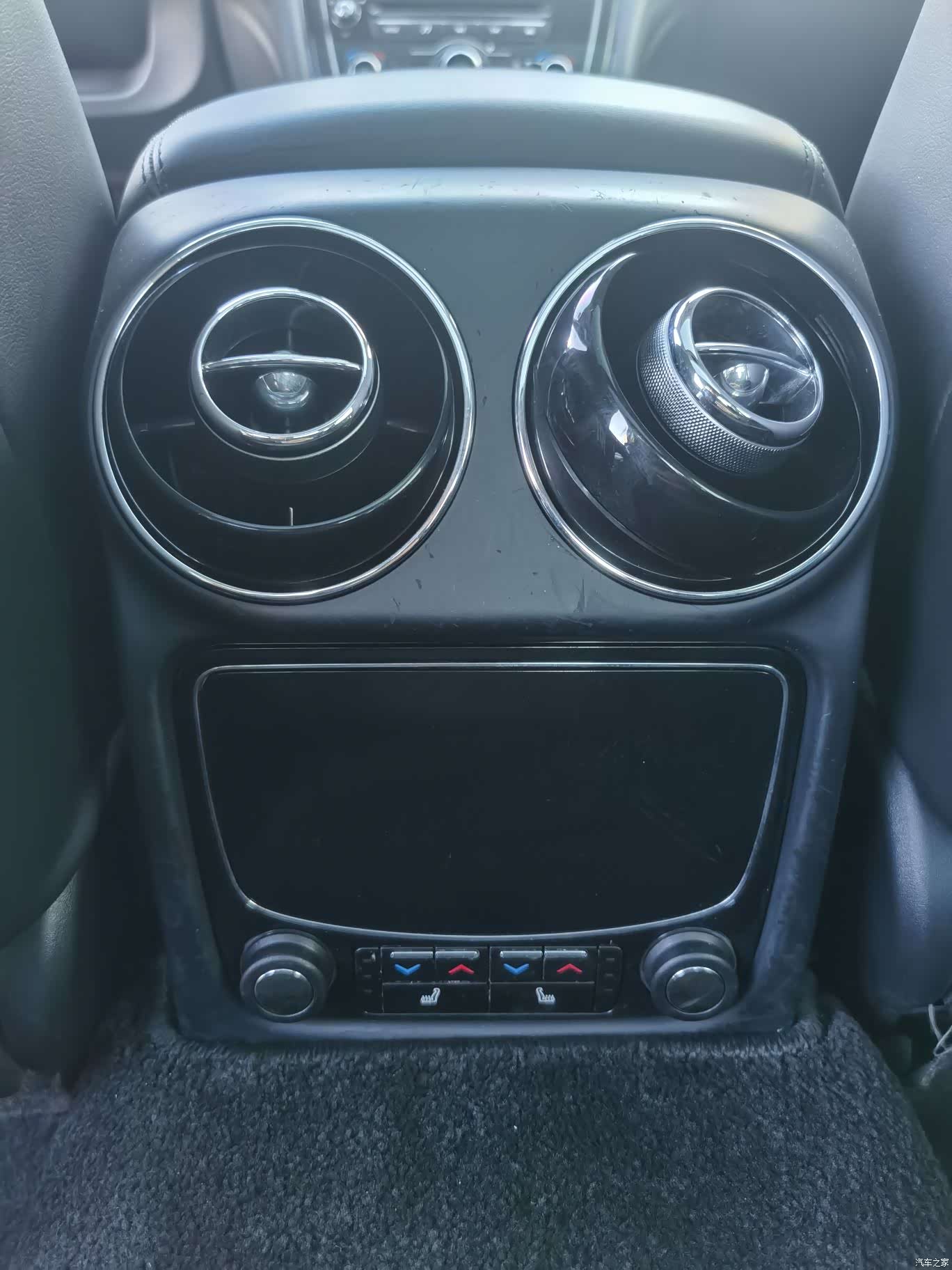 Jaguar XJ, 2011 27