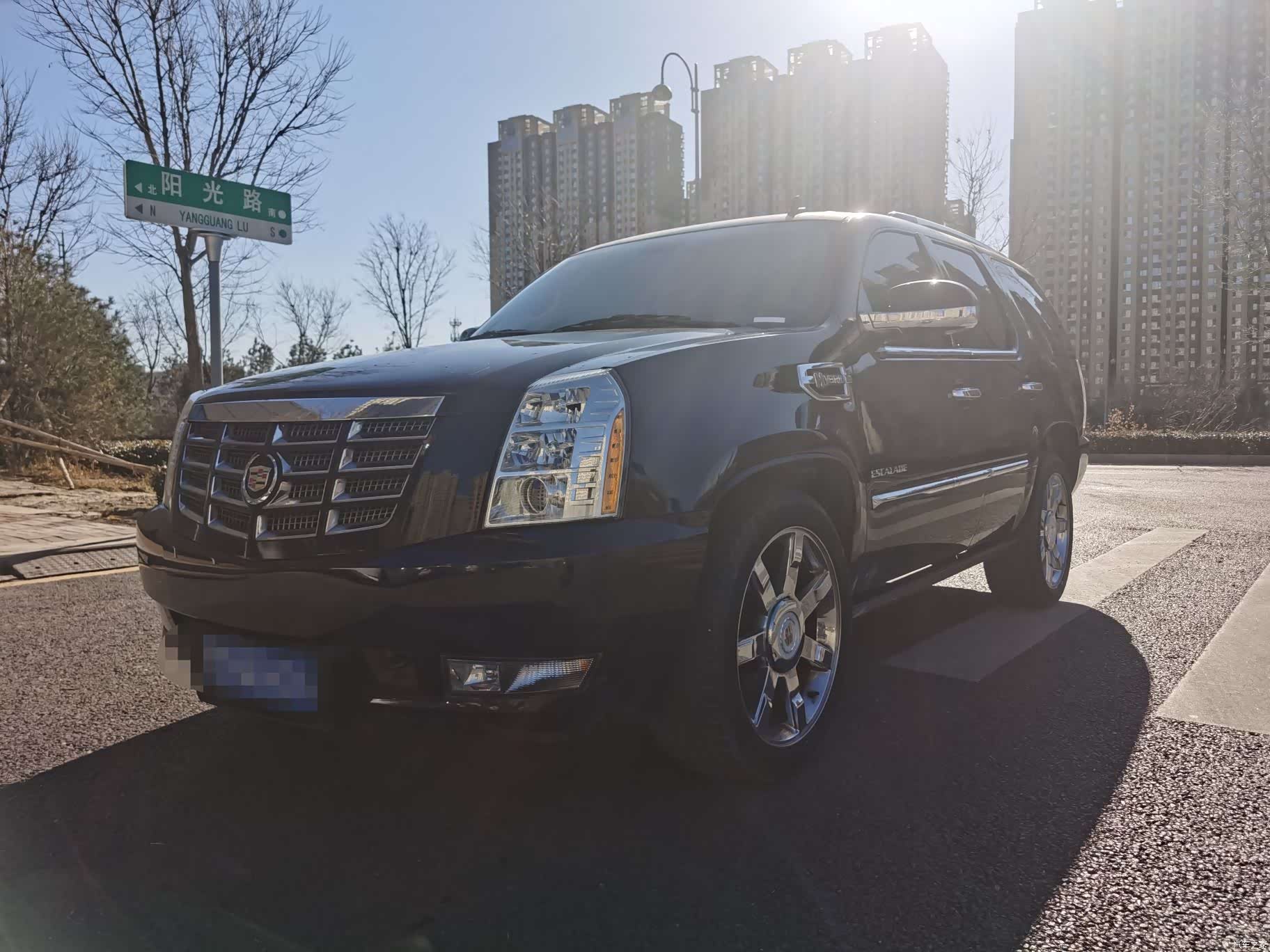 Cadillac Escalade, 2011 1