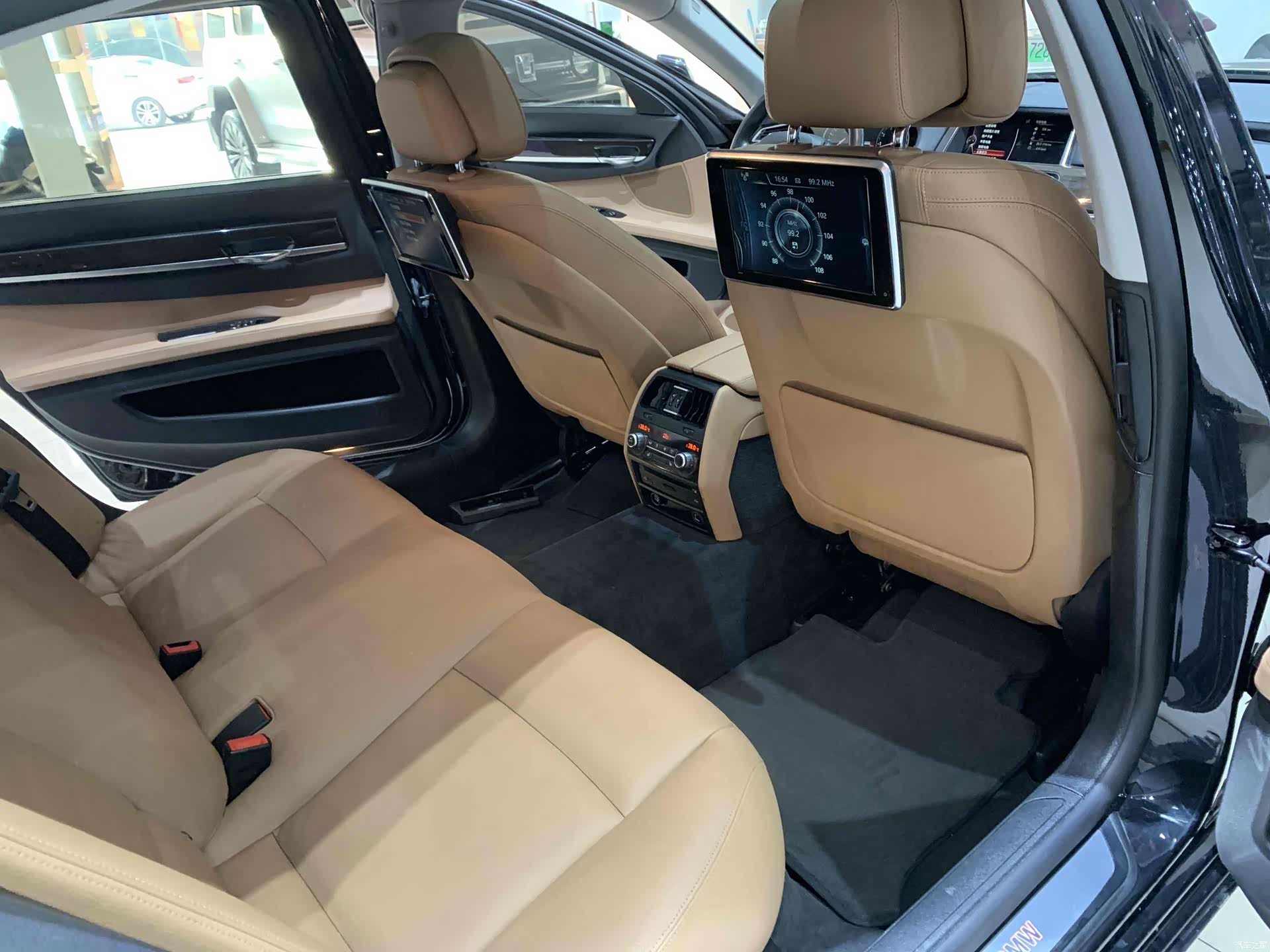 BMW 7 Series, 2014 14