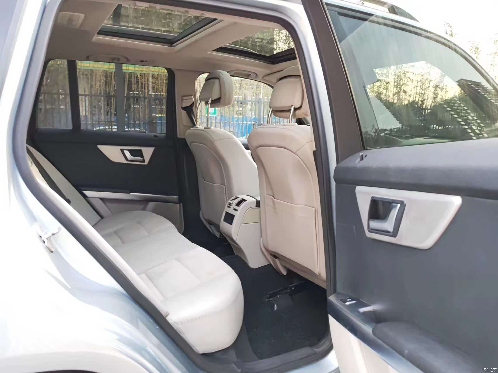 Mercedes-Benz GLK-Class, 2015 11