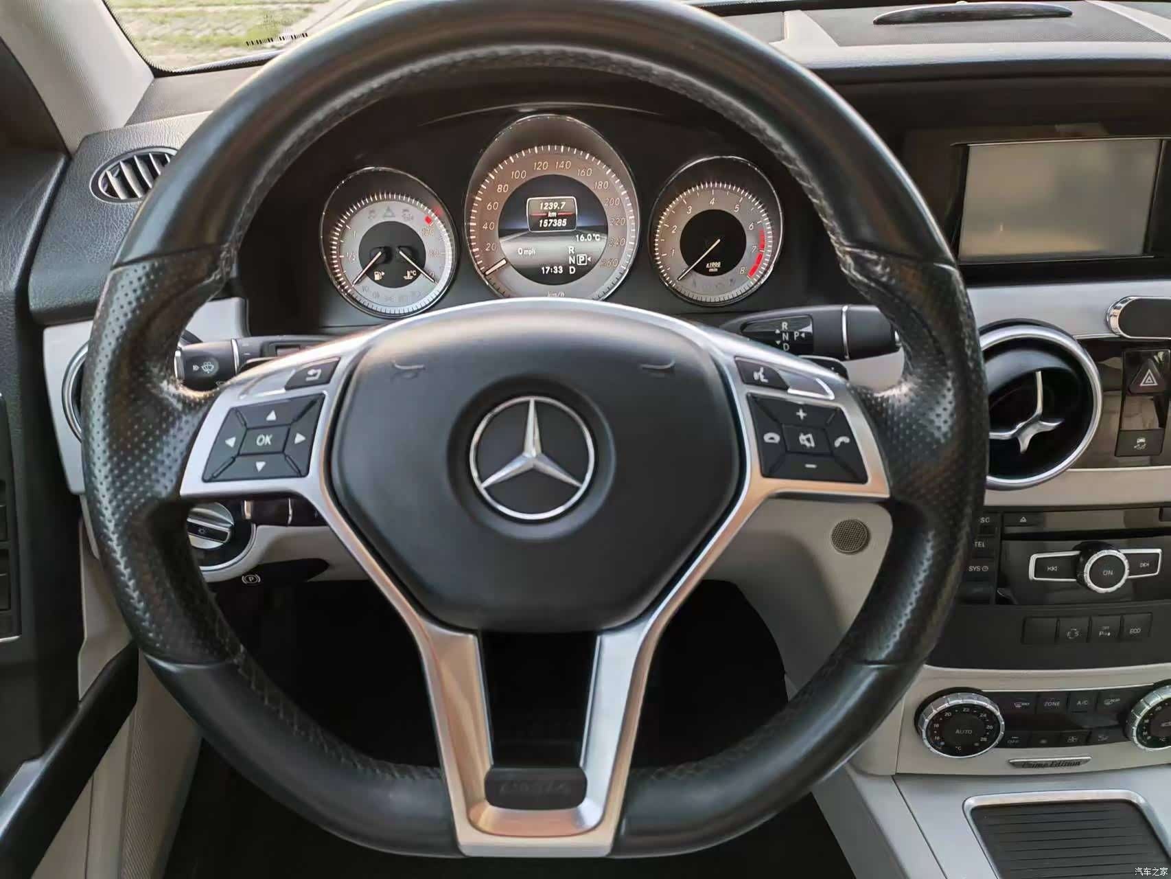 Mercedes-Benz GLK-Class, 2015 14