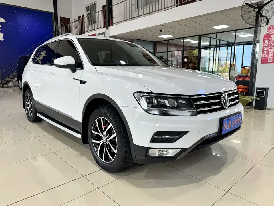 Volkswagen Tiguan L