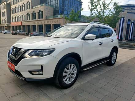 奇骏 2017款 2.0l cvt舒适版 2wd