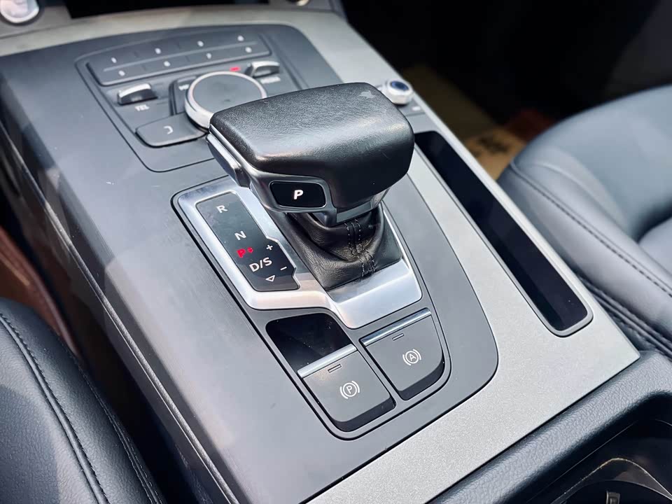 Audi Q5L Audi Q5L