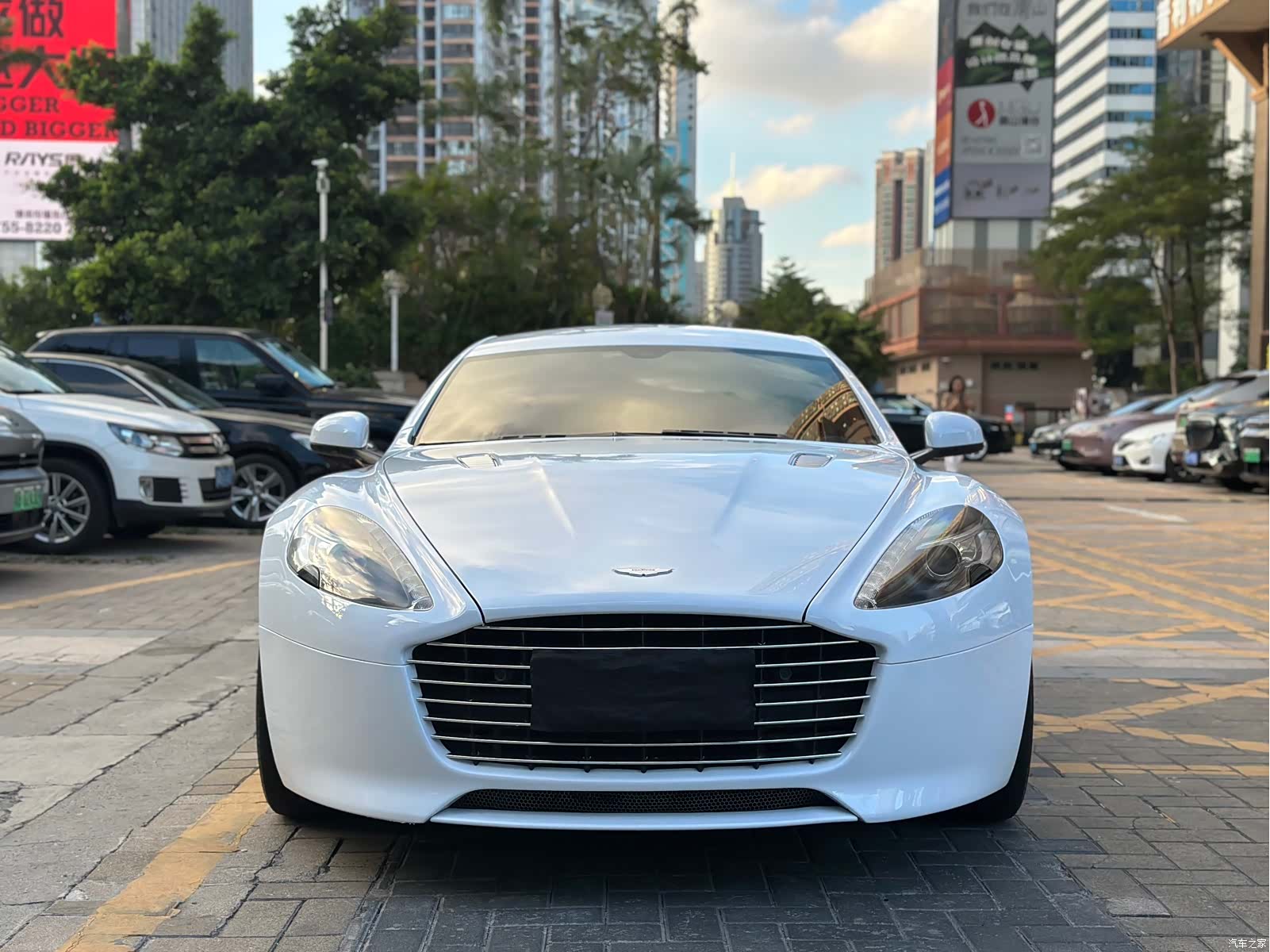 Aston Martin Rapide, 2016 2