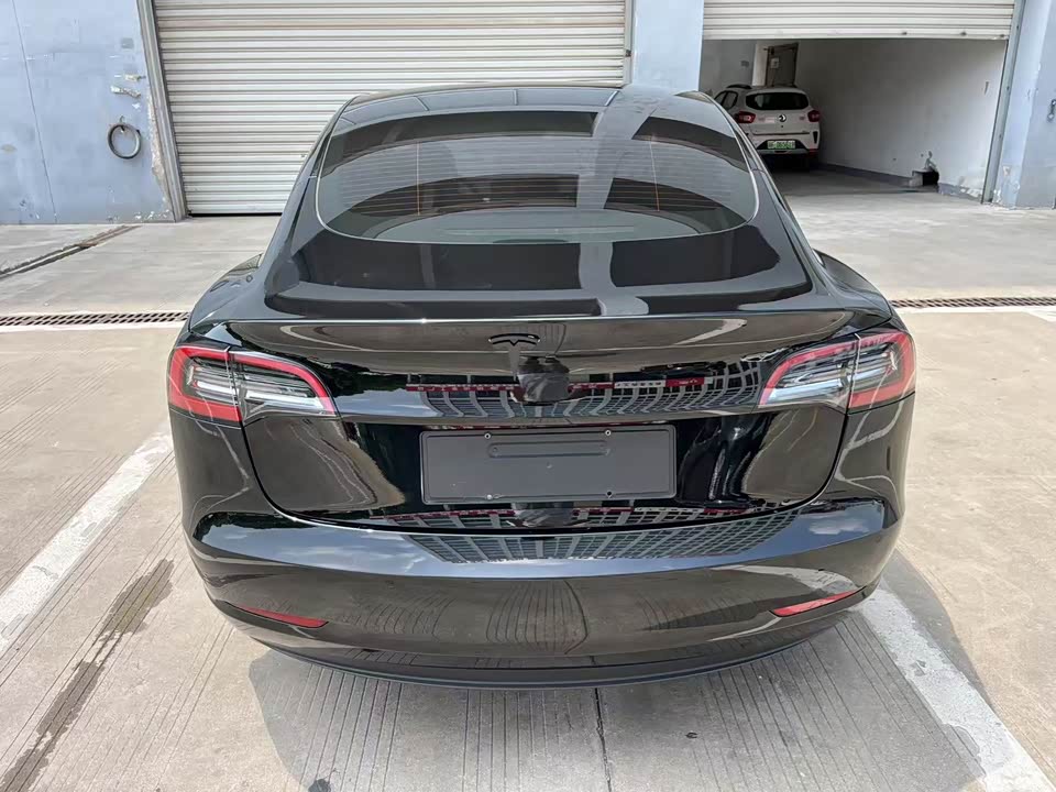 Tesla Model 3 Tesla Model 3